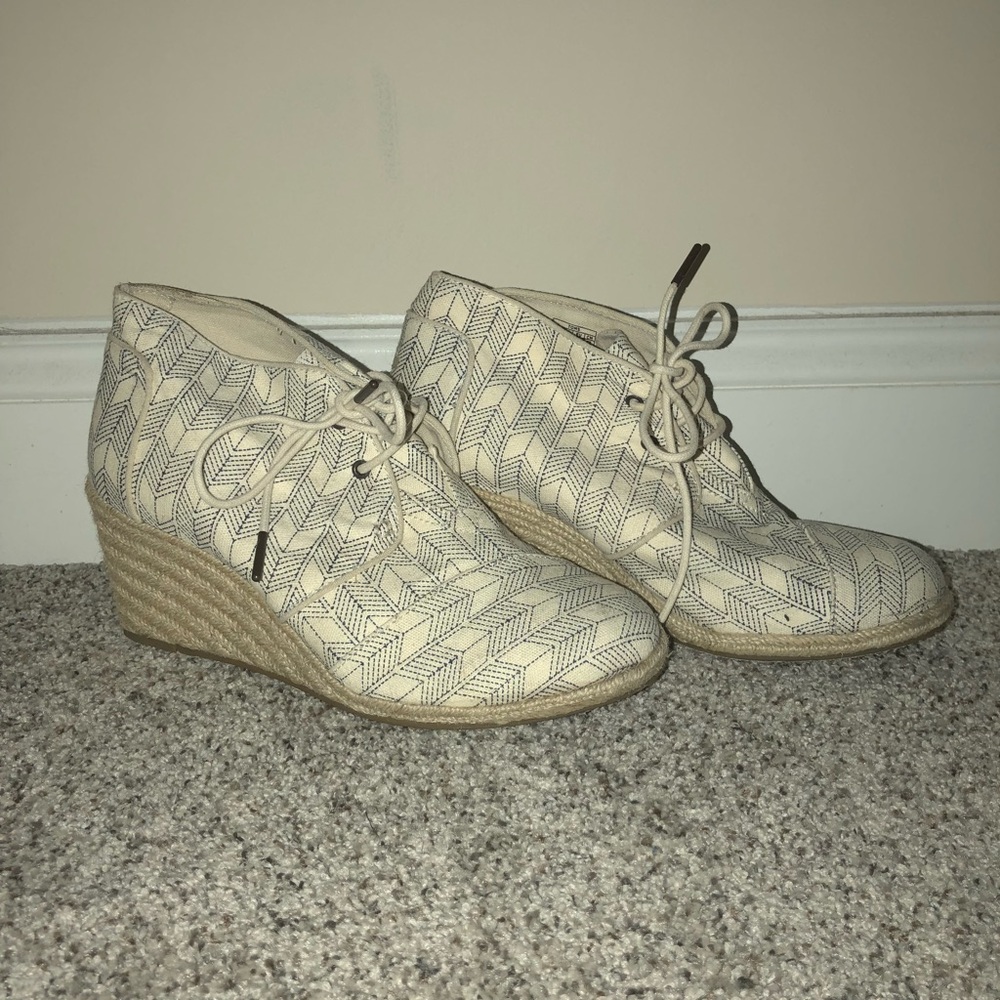 Toms wedges